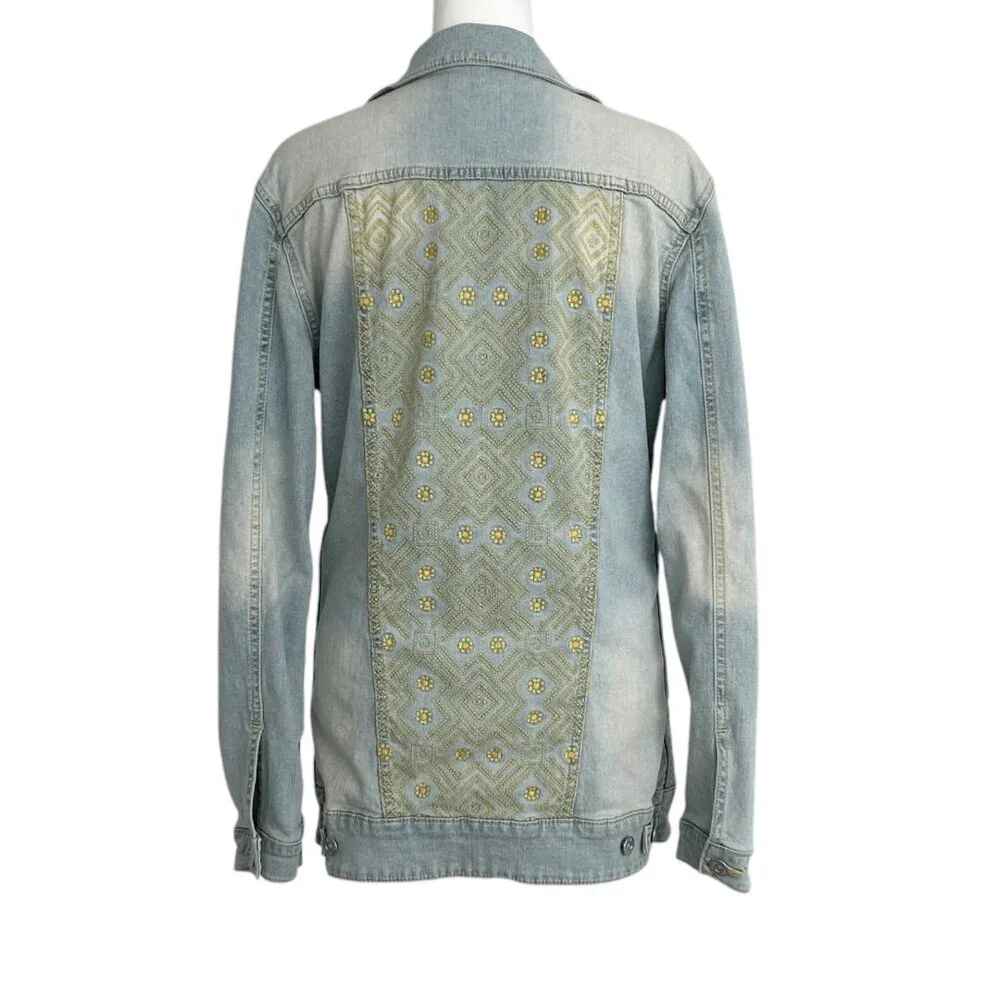 LuLaRoe Jaxon Light Wash Embroidered Denim Jacket (S)